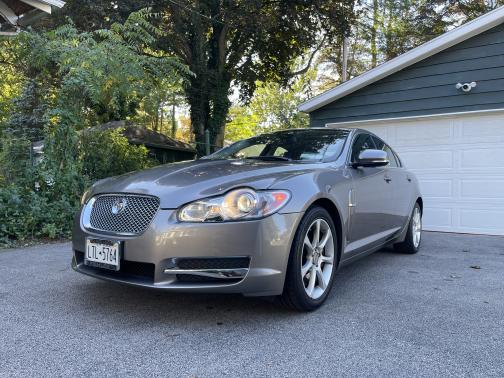 2011 Jaguar XF Base