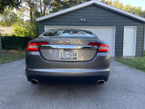 2011 Jaguar XF Base