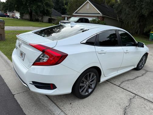 White 2019 Honda Civic EX