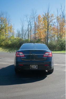 Blue 2016 Ford Taurus Limited