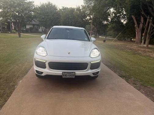White 2017 Porsche Cayenne Cayenne S