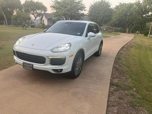 White 2017 Porsche Cayenne Cayenne S
