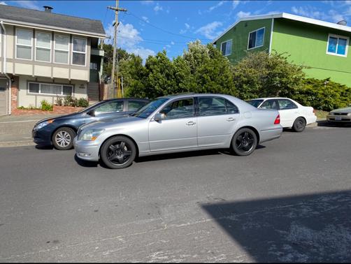 2005 Lexus LS 430 Base