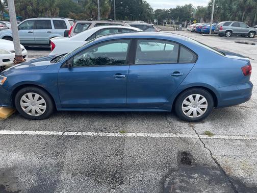Blue 2016 Volkswagen Jetta 1.4T S