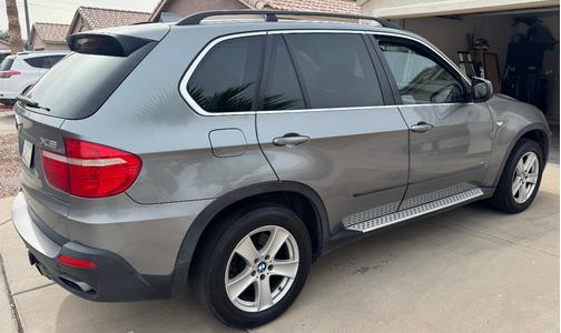 Gray 2008 BMW X5 4.8i