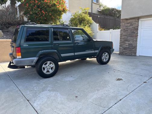 2001 Jeep Cherokee Sport 4WD