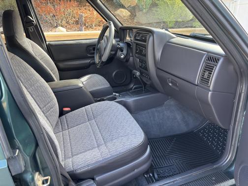2001 Jeep Cherokee Sport 4WD