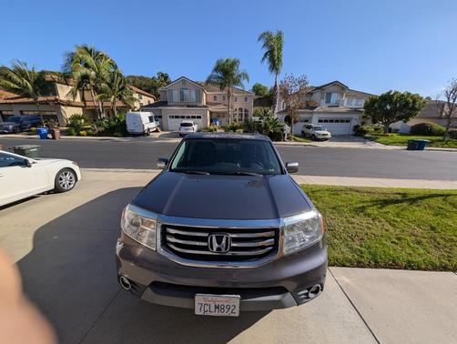 Gray 2014 Honda Pilot Touring