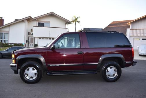 Brown 1999 Chevrolet Tahoe Base