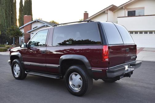 Brown 1999 Chevrolet Tahoe Base