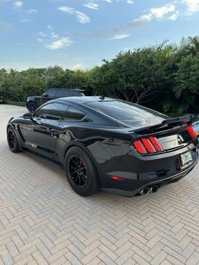 2020 Ford Shelby GT350 Base