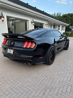2020 Ford Shelby GT350 Base