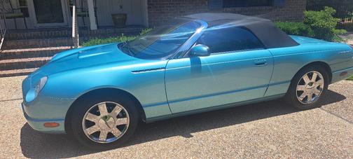 Blue 2002 Ford Thunderbird Deluxe