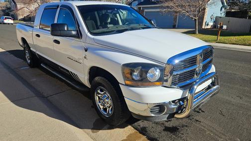 2006 Dodge Ram 2500 SLT Mega Cab