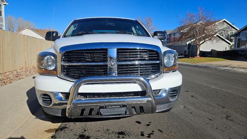 2006 Dodge Ram 2500 SLT Mega Cab