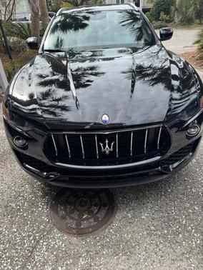 Black 2017 Maserati Levante S