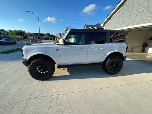 2022 Ford Bronco Outer Banks Advanced