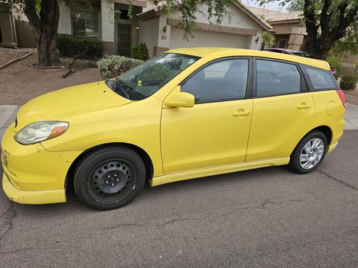 2004 Toyota Matrix Base