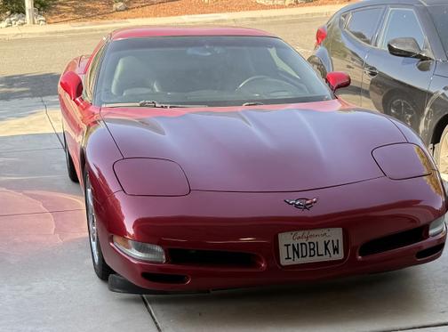 2004 Chevrolet Corvette Base