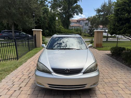 Gray 2003 Toyota Camry SE