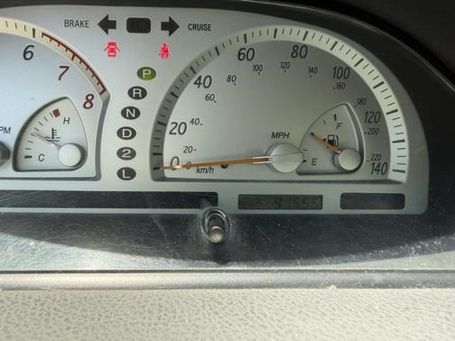 Gray 2003 Toyota Camry SE