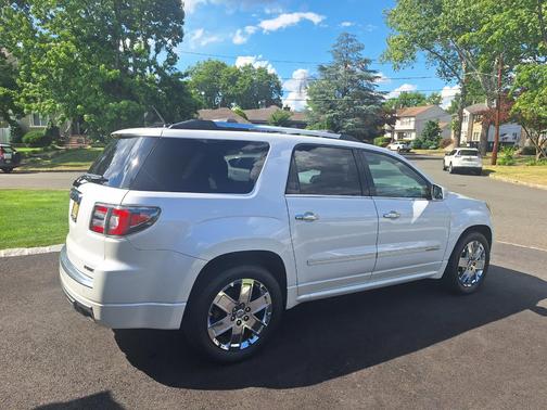 White 2016 GMC Acadia Denali