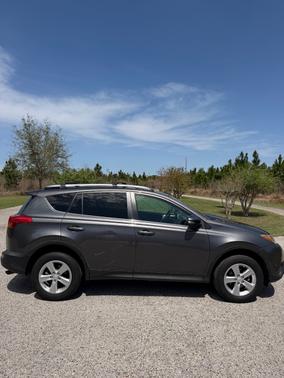 2013 Toyota RAV4 XLE