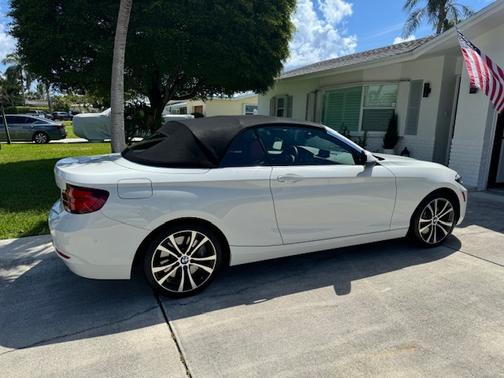 2021 BMW 230 i