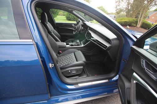Blue 2024 Audi RS 6 Avant performance 4.0