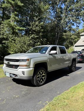 Silver 2017 Chevrolet Silverado 1500 2LT
