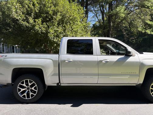 Silver 2017 Chevrolet Silverado 1500 2LT