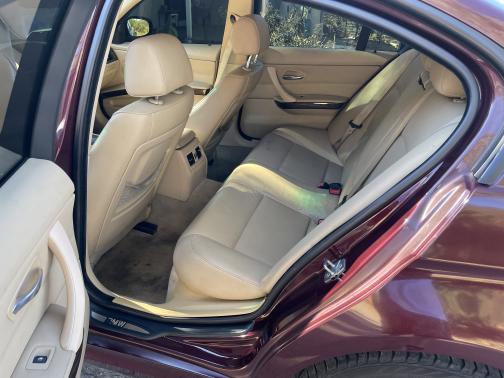 2009 BMW 328 i