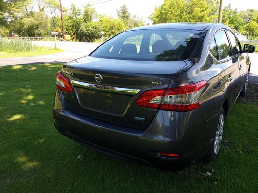 Gray 2014 Nissan Sentra SV