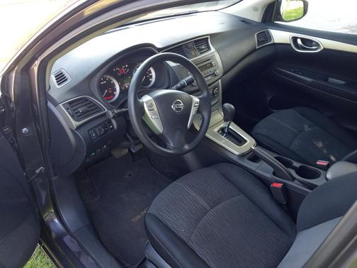 Gray 2014 Nissan Sentra SV