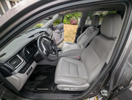 2014 Toyota Highlander Limited Platinum