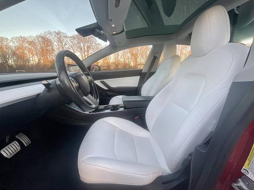 2018 Tesla Model 3 Performance