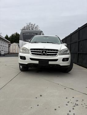 White 2008 Mercedes-Benz M-Class ML320 CDI 4MATIC