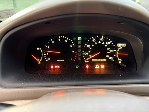 Beige 1999 Lexus ES 300 Base