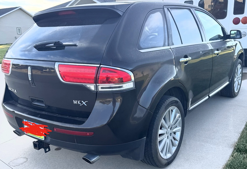 Brown 2013 Lincoln MKX Base