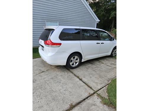 2014 Toyota Sienna L