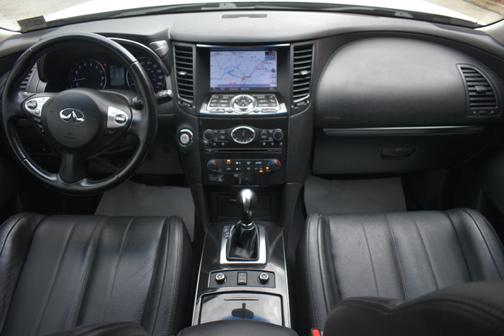 2014 INFINITI QX70 Base