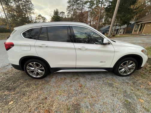 2017 BMW X1 xDrive 28i