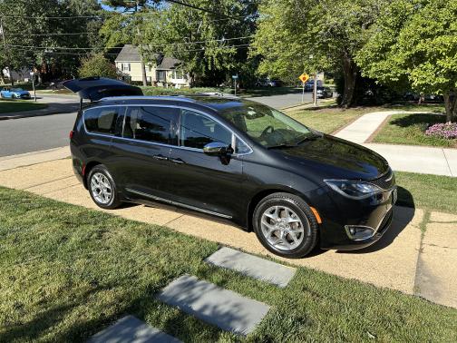 2018 Chrysler Pacifica Limited