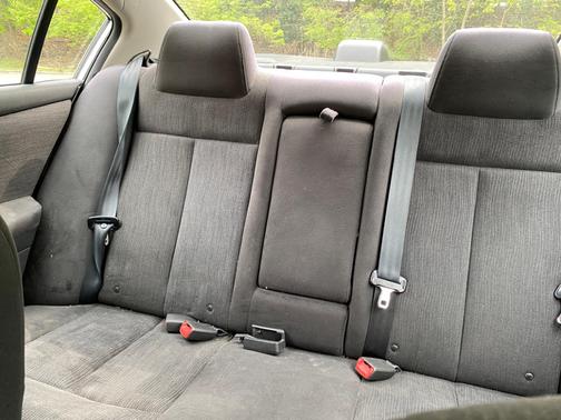 White 2011 Nissan Altima 2.5 S