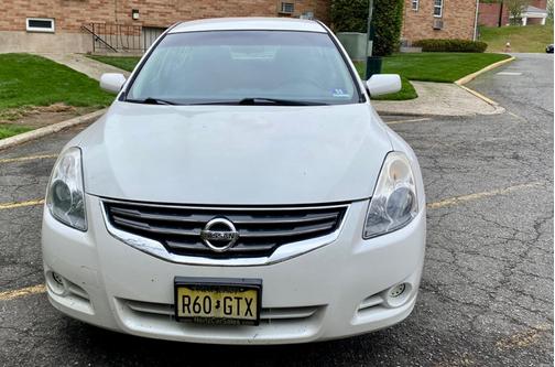 White 2011 Nissan Altima 2.5 S