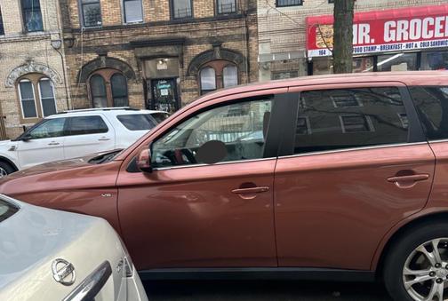 Orange 2014 Mitsubishi Outlander GT