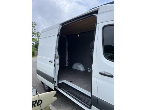 2020 Mercedes-Benz Sprinter 2500 Standard Roof
