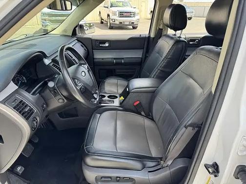 White 2015 Ford Flex SEL