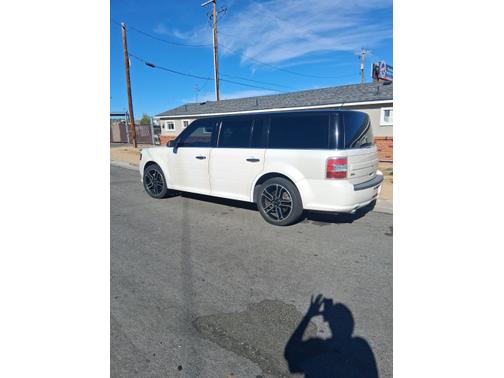 White 2015 Ford Flex SEL