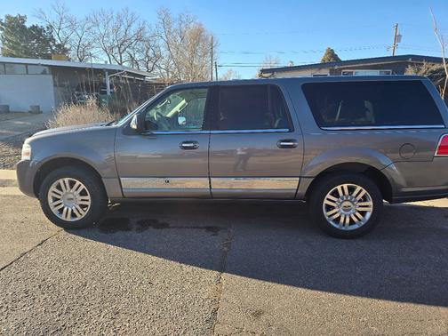 2011 Lincoln Navigator L